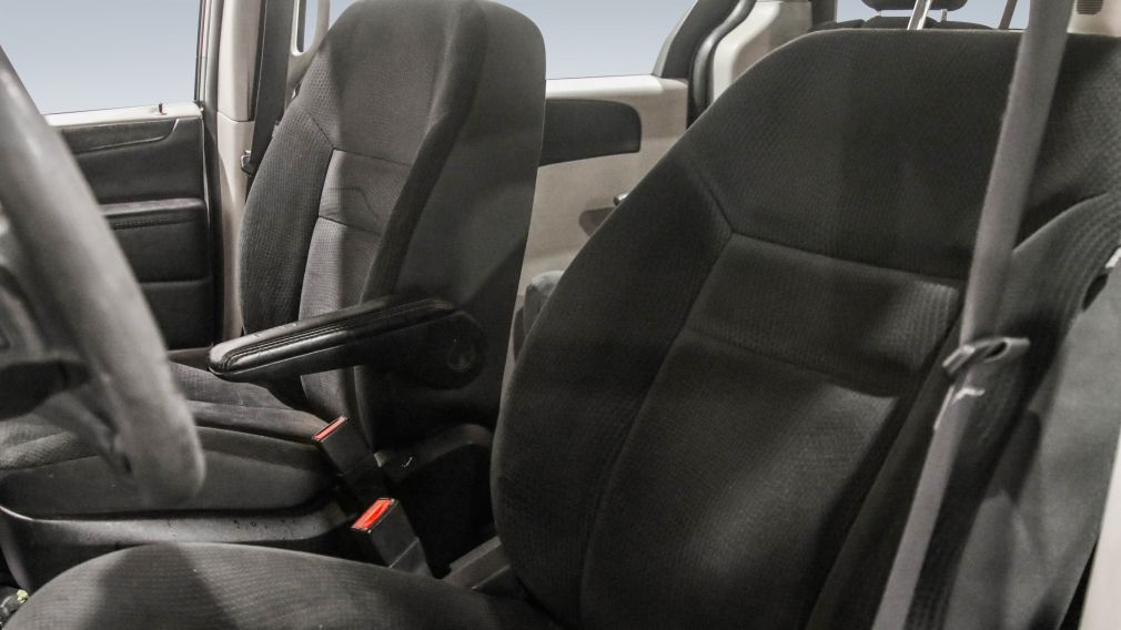 Dodge GR Caravan Canada Value Package 2019 d&rsquo;occasion à vendre - 10