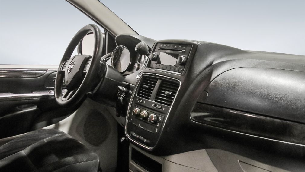 Dodge GR Caravan Canada Value Package 2019 d&rsquo;occasion à vendre - 25