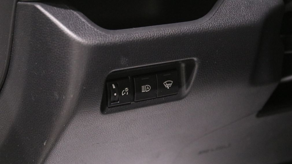 Toyota Rav 4 Hybrid LE 2021 d&rsquo;occasion à vendre - 12