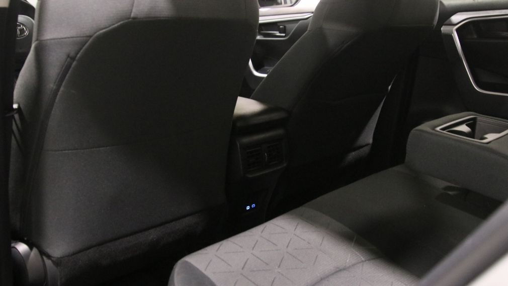 Toyota Rav 4 Hybrid LE 2022 d&rsquo;occasion à vendre - 21