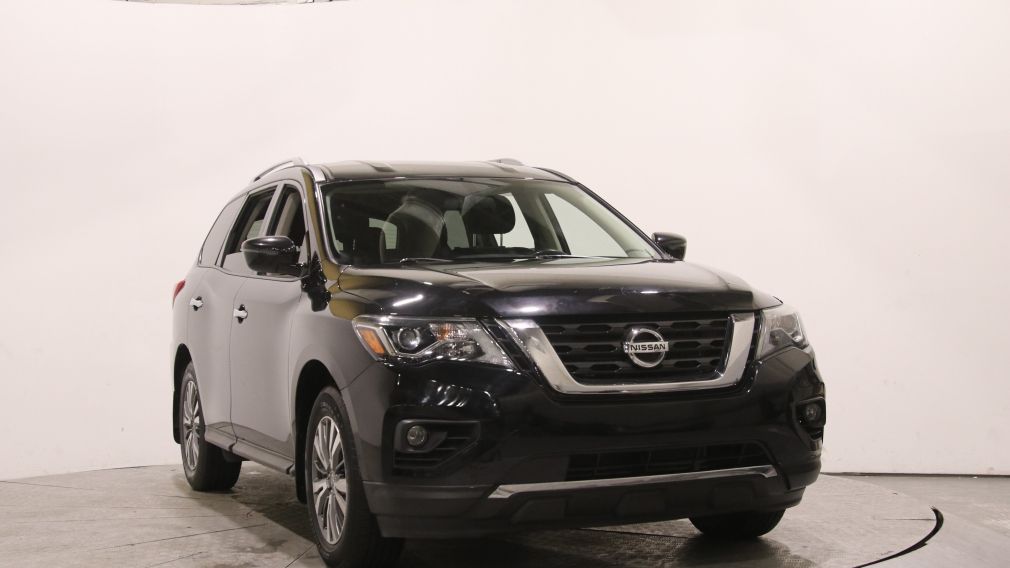 Nissan Pathfinder SV Tech