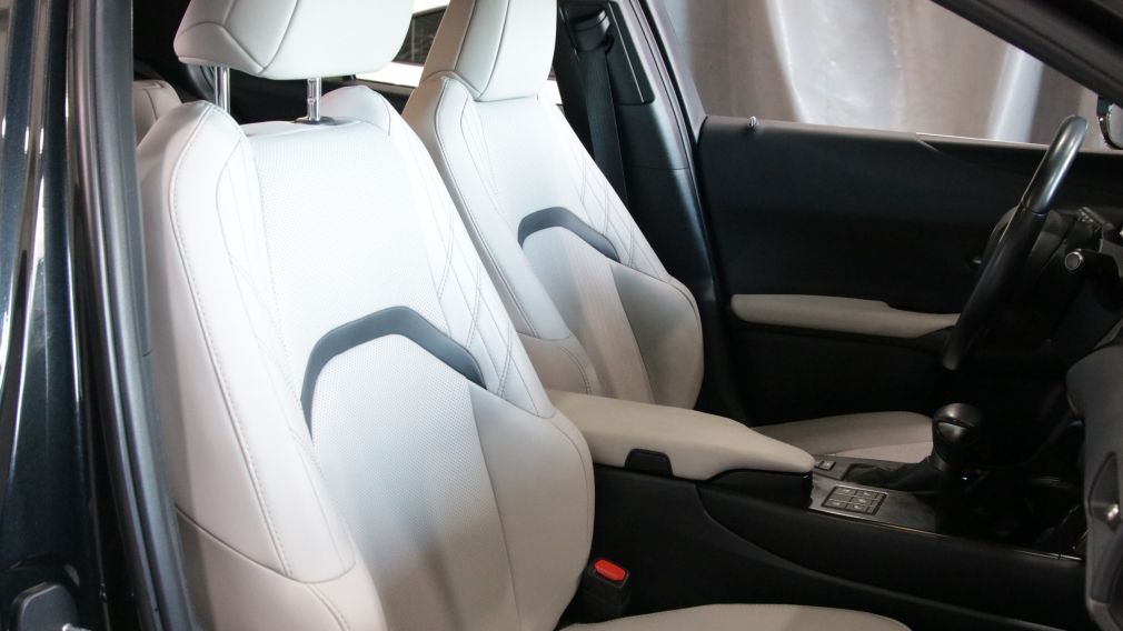 Lexus UX 250H UX 250h 2023 d&rsquo;occasion à vendre - 26