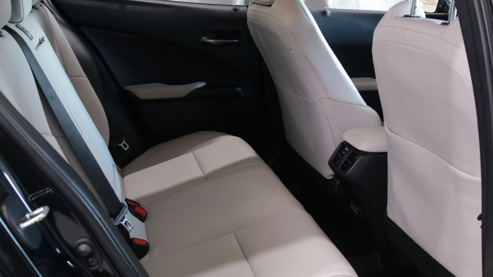 Lexus UX 250H UX 250h 2023 d&rsquo;occasion à vendre - 25