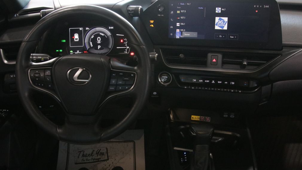 Lexus UX 250H UX 250h 2023 d&rsquo;occasion à vendre - 22