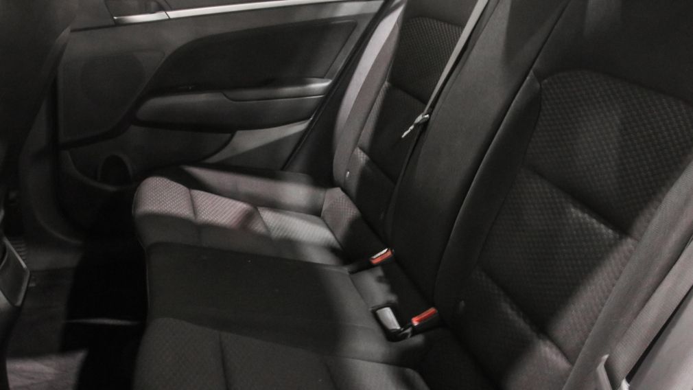 Hyundai Elantra Preferred 2020 d&rsquo;occasion à vendre - 23