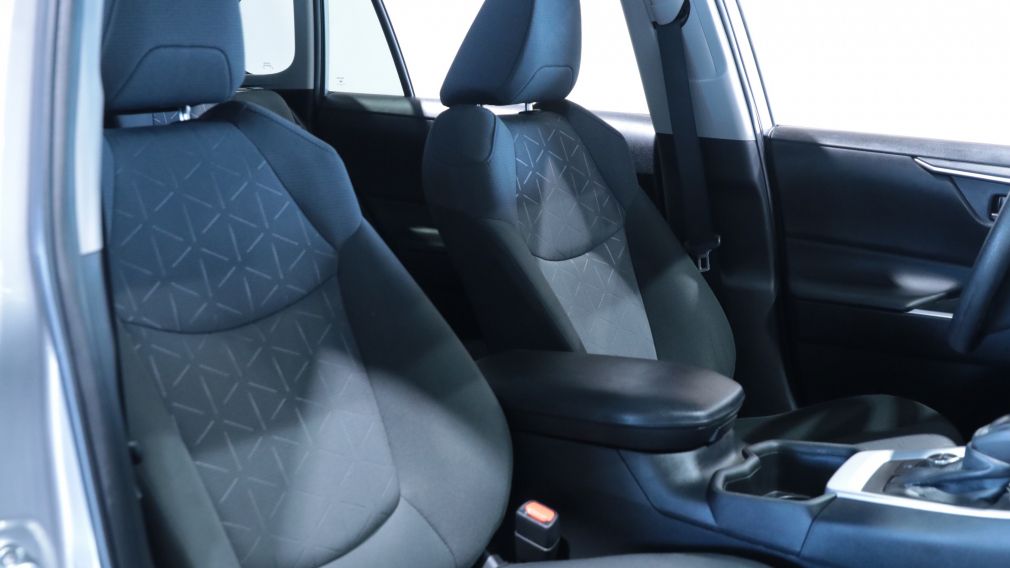 Toyota Rav 4 Hybrid LE 2023 d&rsquo;occasion à vendre - 21
