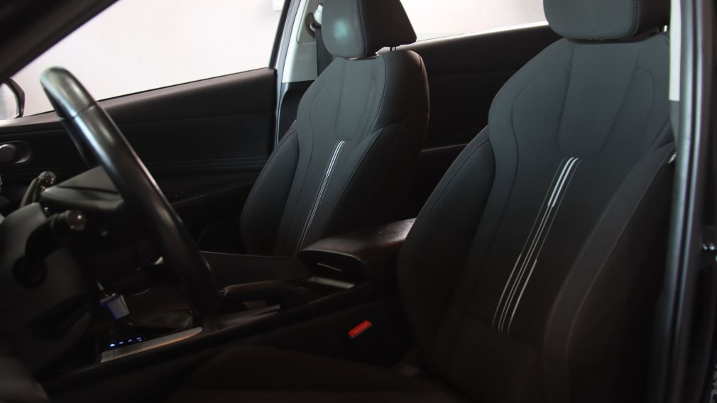 Hyundai Elantra Preferred 2022 d&rsquo;occasion à vendre - 16
