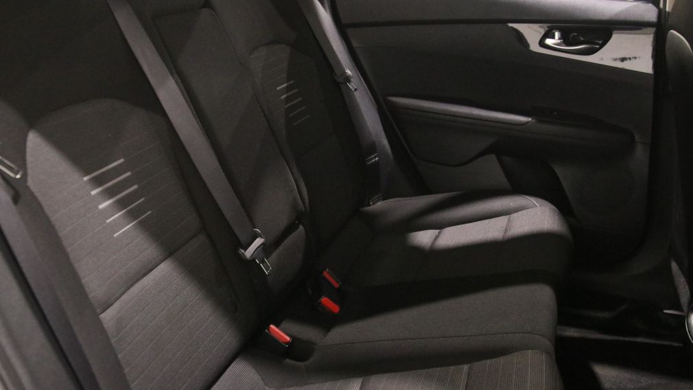 Kia Forte EX 2020 d&rsquo;occasion à vendre - 24