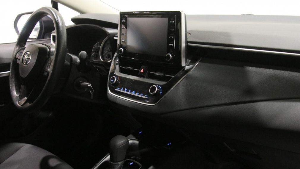Toyota Corolla LE 2021 d&rsquo;occasion à vendre - 26