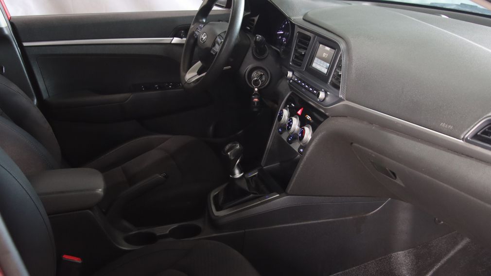 Hyundai Elantra Essential 2019 d&rsquo;occasion à vendre - 25