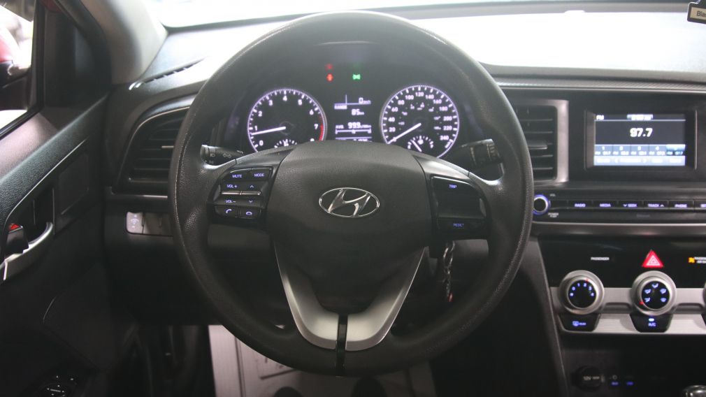 Hyundai Elantra Essential 2019 d&rsquo;occasion à vendre - 20