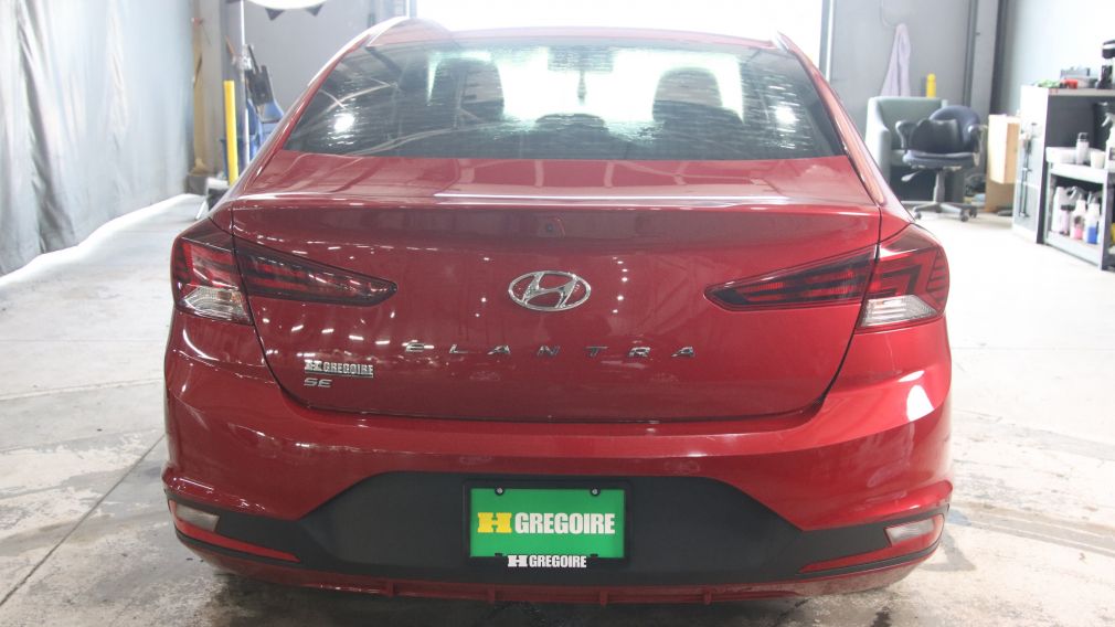 Hyundai Elantra Essential 2019 d&rsquo;occasion à vendre - 5