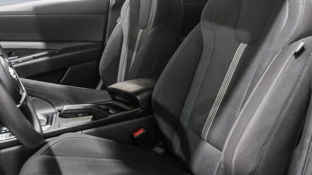 Hyundai Elantra Essential 2023 à vendre à Trois-Rivières - 10