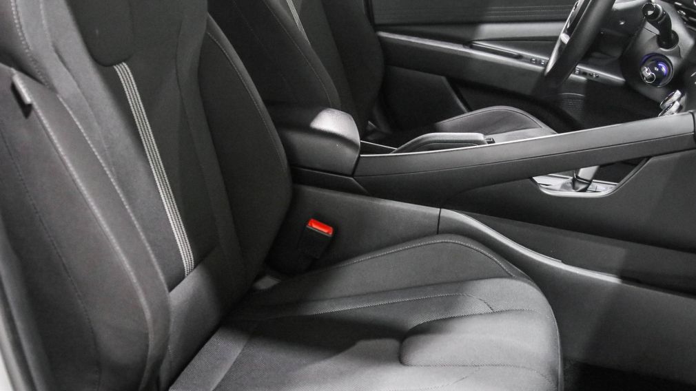 Hyundai Elantra Essential 2023 à vendre à Trois-Rivières - 25