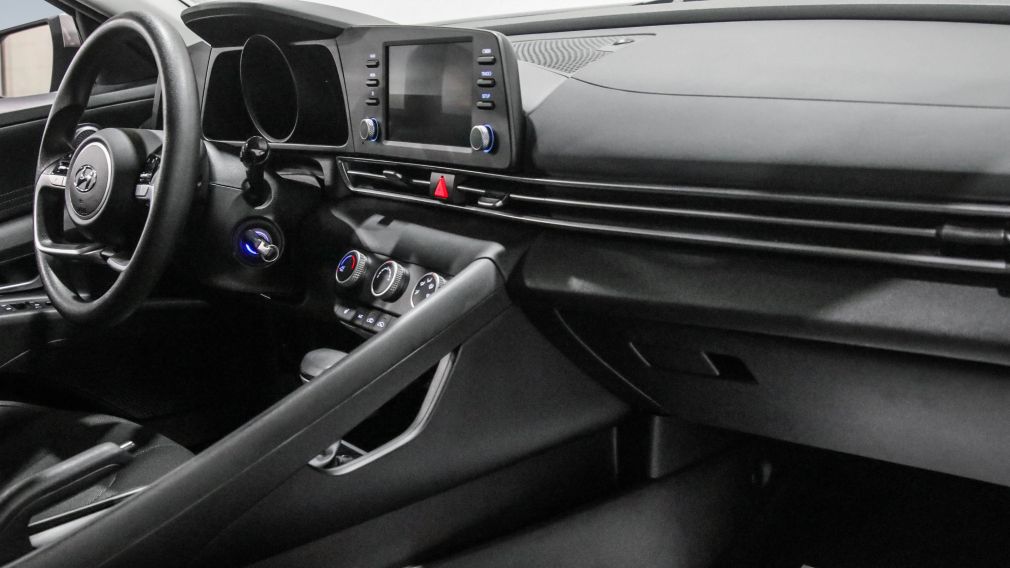 Hyundai Elantra Essential 2023 à vendre à Trois-Rivières - 26