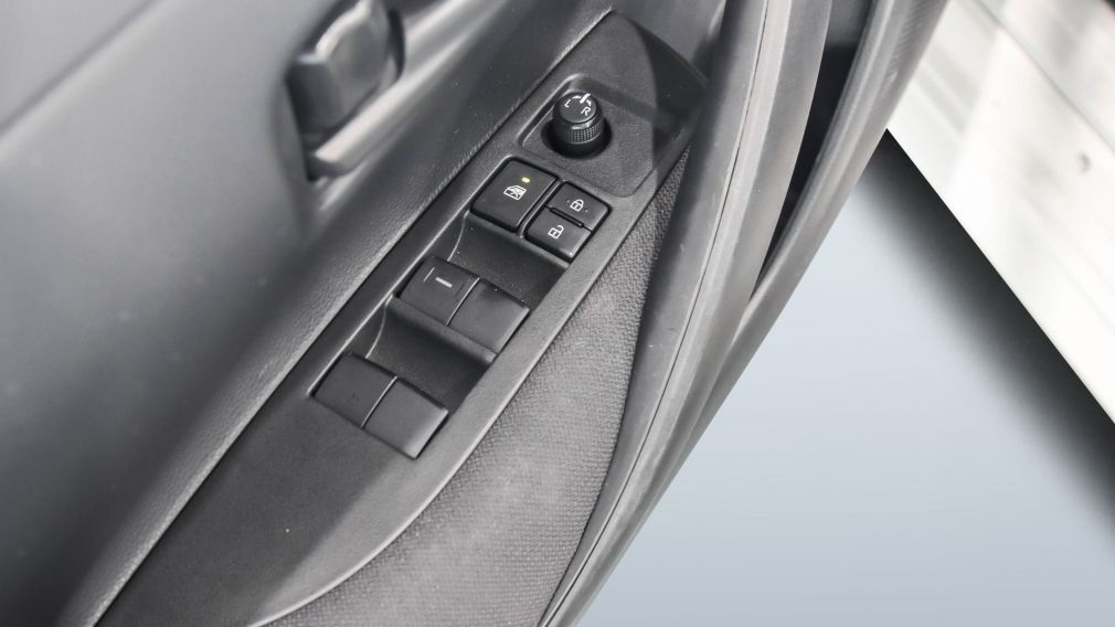 Toyota Corolla Hybrid LE 2023 d&rsquo;occasion à vendre - 15