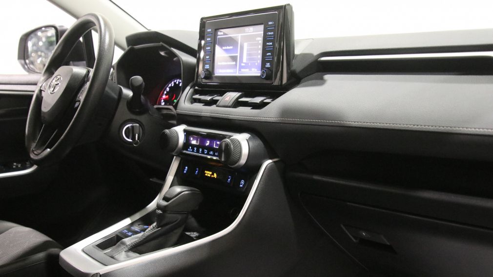 Toyota Rav 4 LE 2022 d&rsquo;occasion à vendre - 26