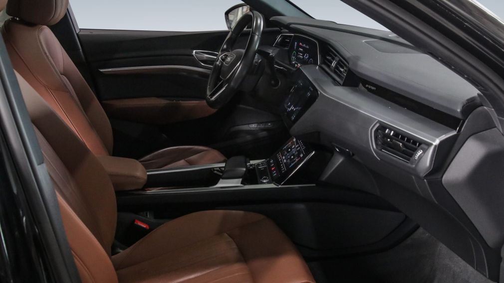 Audi e-tron Progressiv 2022 d&rsquo;occasion à vendre - 25
