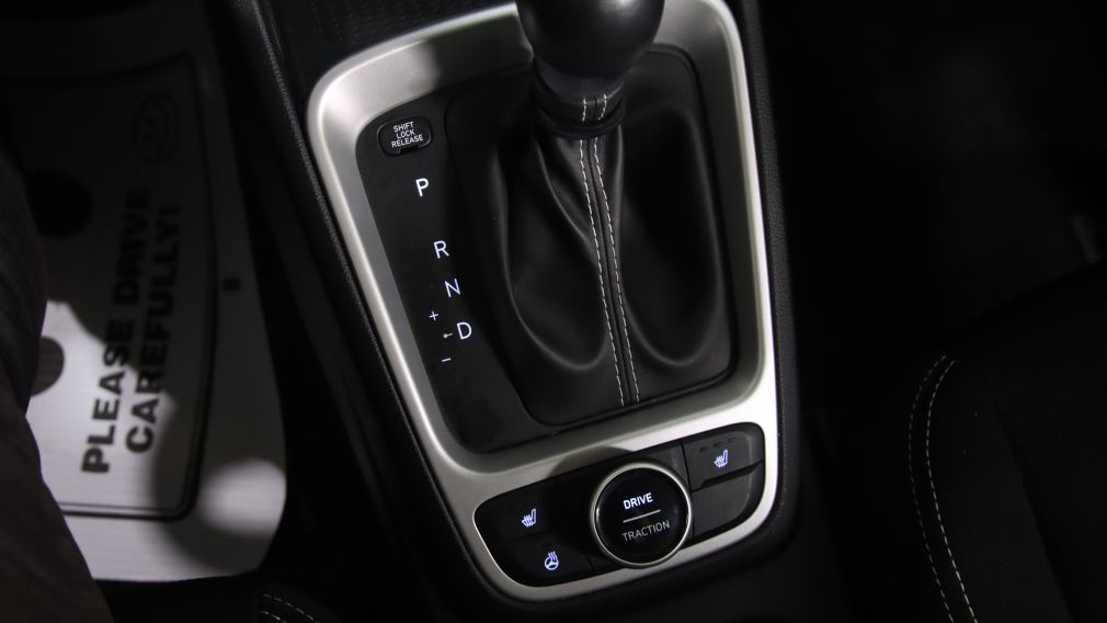 Hyundai Venue Preferred 2023 d&rsquo;occasion à vendre - 13