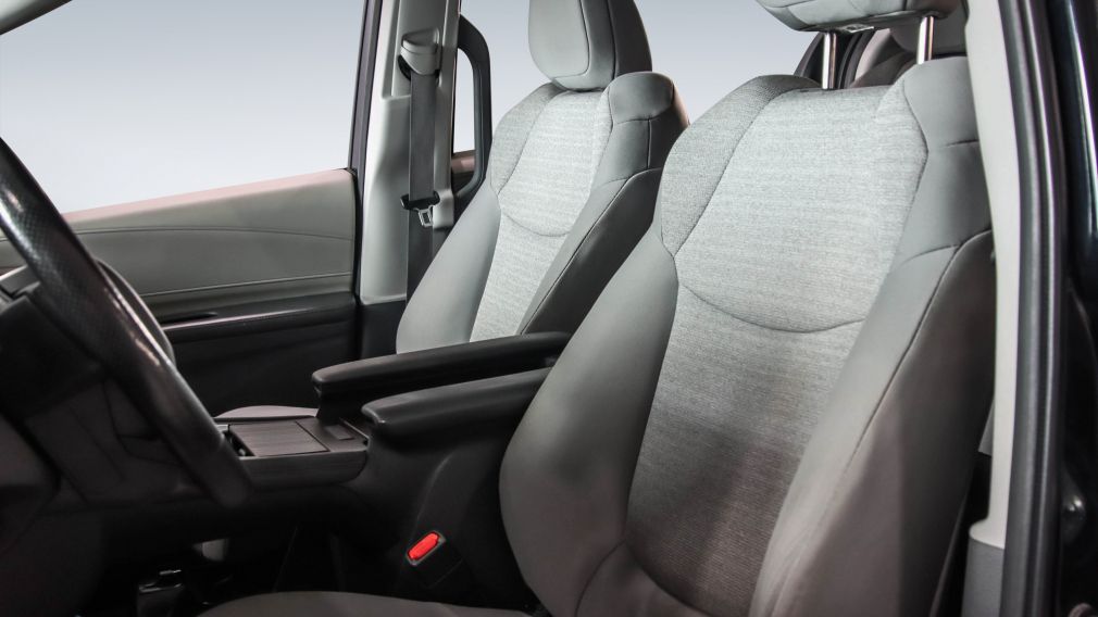 Toyota Sienna LE 2023 d&rsquo;occasion à vendre - 16