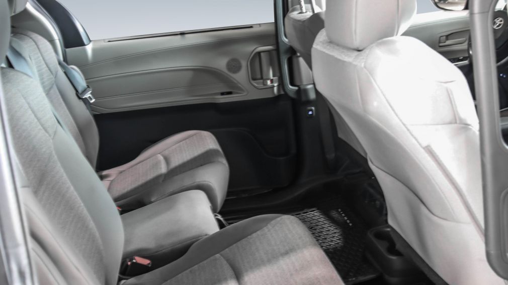 Toyota Sienna LE 2023 d&rsquo;occasion à vendre - 25