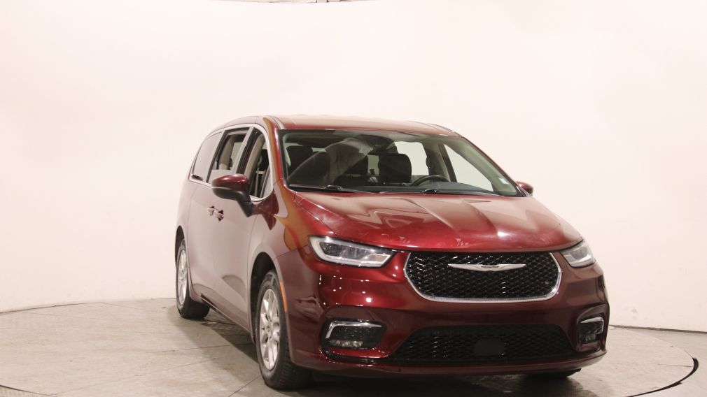 Chrysler Pacifica Touring L 2023 d&rsquo;occasion à vendre - 1