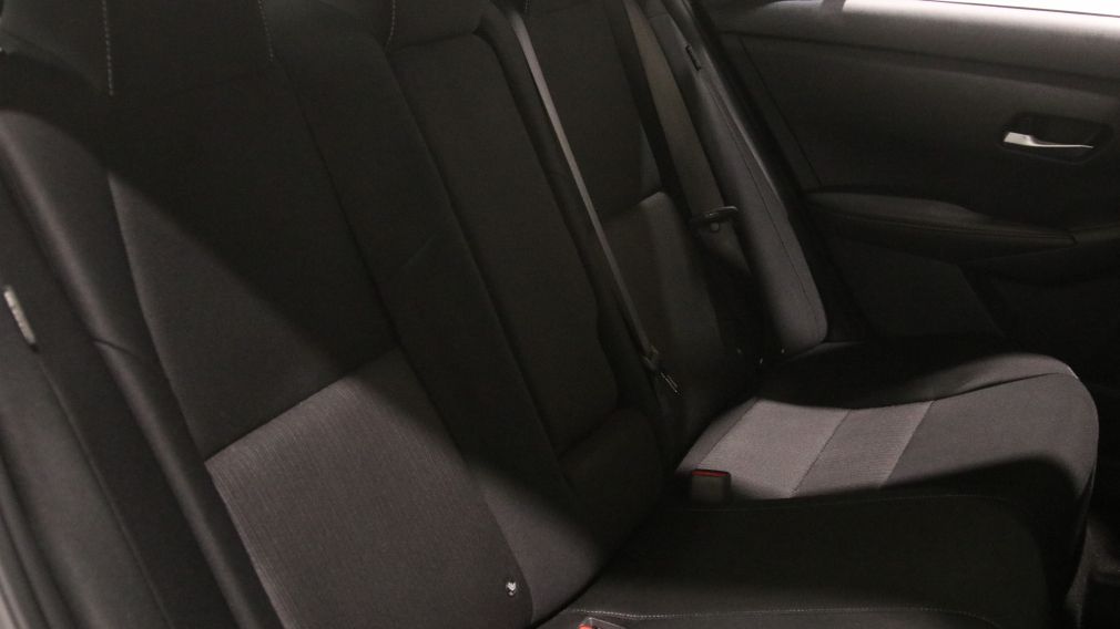 Nissan Sentra SV 2022 d&rsquo;occasion à vendre - 21