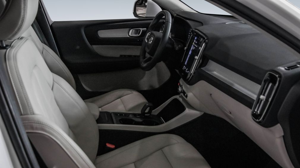 Volvo XC40 Momentum 2022 d&rsquo;occasion à vendre - 28