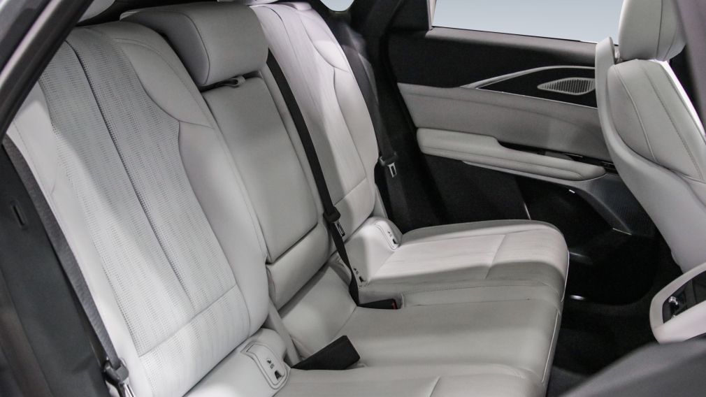 Cadillac LYRIQ RWD Luxury 2023 d&rsquo;occasion à vendre - 25