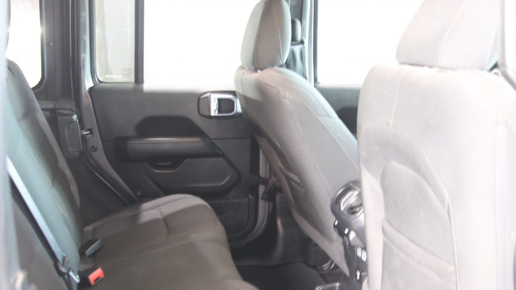 Jeep Wrangler Unlimited Sahara 2021 d&rsquo;occasion à vendre - 23