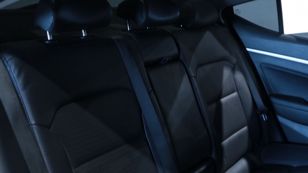 Hyundai Elantra Luxury 2019 d&rsquo;occasion à vendre - 19