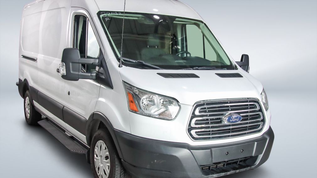 Ford TRANSIT T-250 148