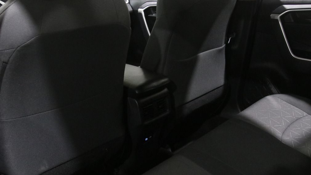 Toyota Rav 4 LE 2022 d&rsquo;occasion à vendre - 22