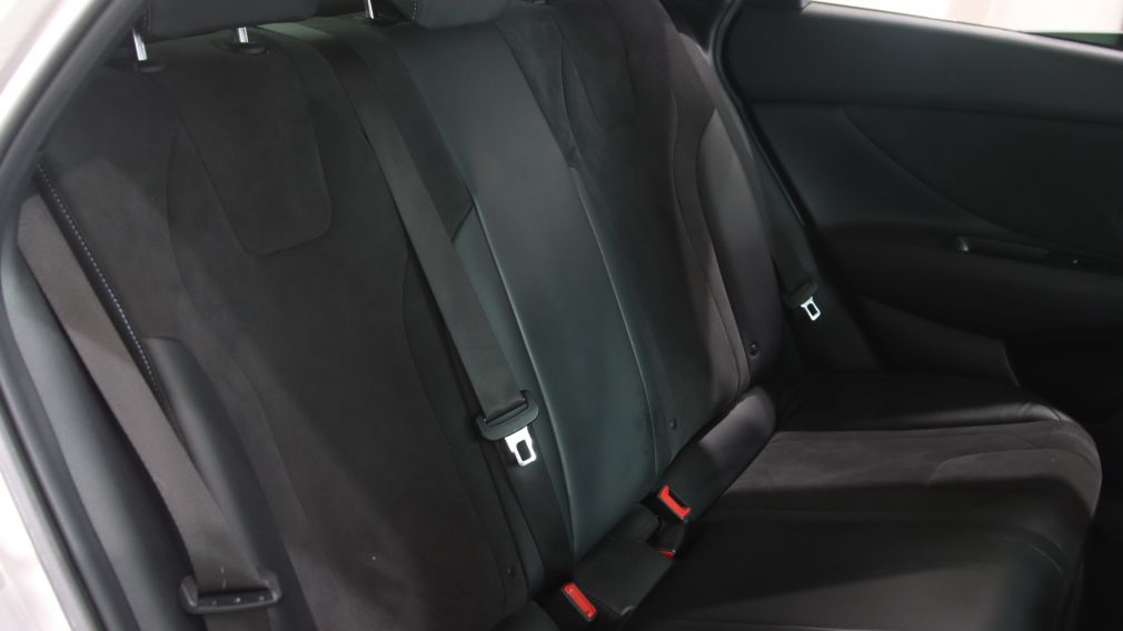 Hyundai Elantra Manual 2022 d&rsquo;occasion à vendre - 23