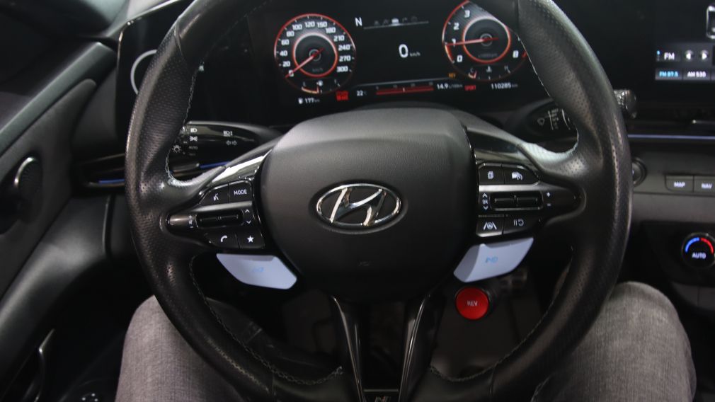 Hyundai Elantra Manual 2022 d&rsquo;occasion à vendre - 14