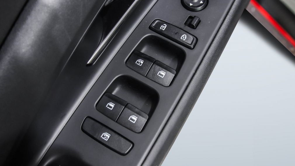 Hyundai Elantra Manual 2022 à vendre à Shawinigan - 15