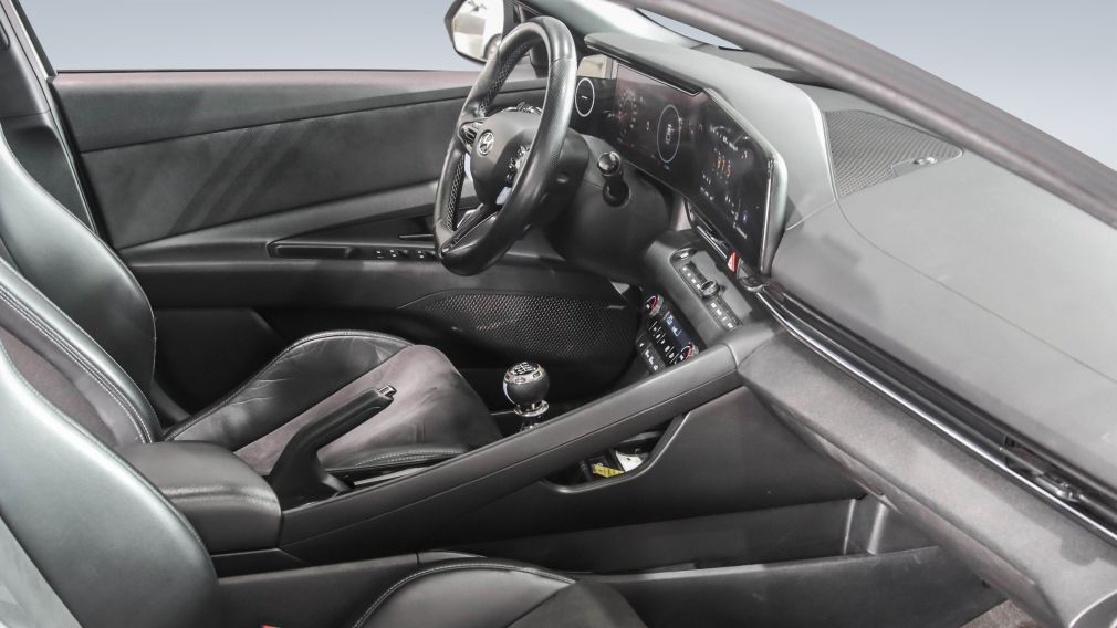 Hyundai Elantra Manual 2022 à vendre à Shawinigan - 26