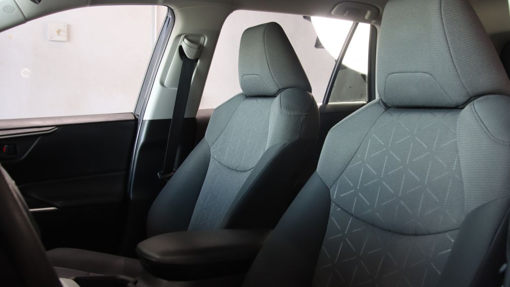 Toyota Rav 4 Hybrid LE 2021 d&rsquo;occasion à vendre - 8