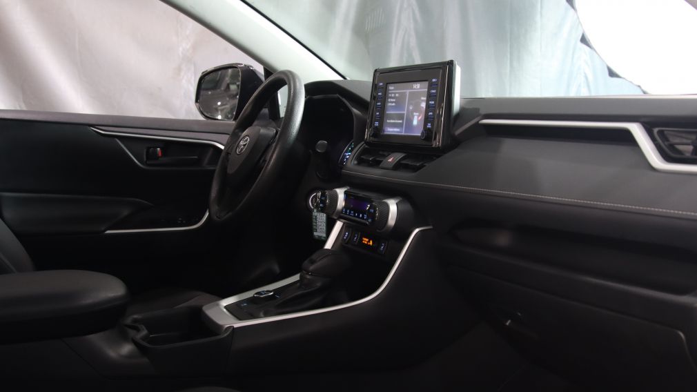 Toyota Rav 4 Hybrid LE 2021 d&rsquo;occasion à vendre - 22