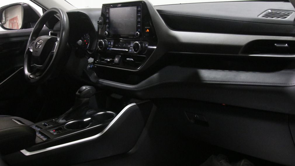 Toyota Highlander LE 2022 d&rsquo;occasion à vendre - 27