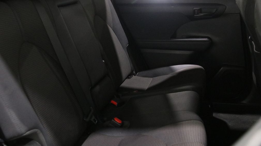 Toyota Highlander LE 2022 d&rsquo;occasion à vendre - 24