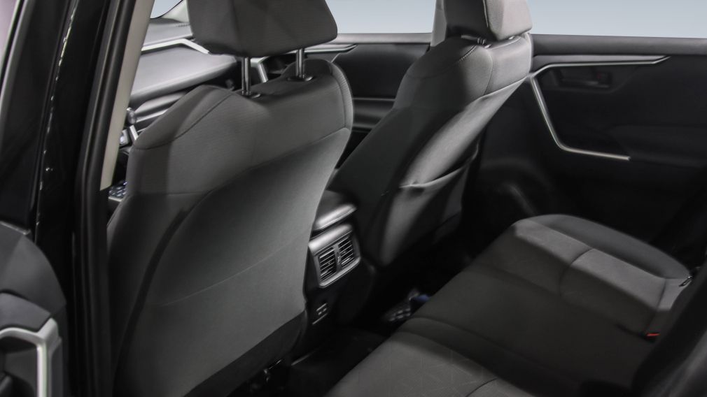 Toyota Rav 4 LE 2022 d&rsquo;occasion à vendre - 17