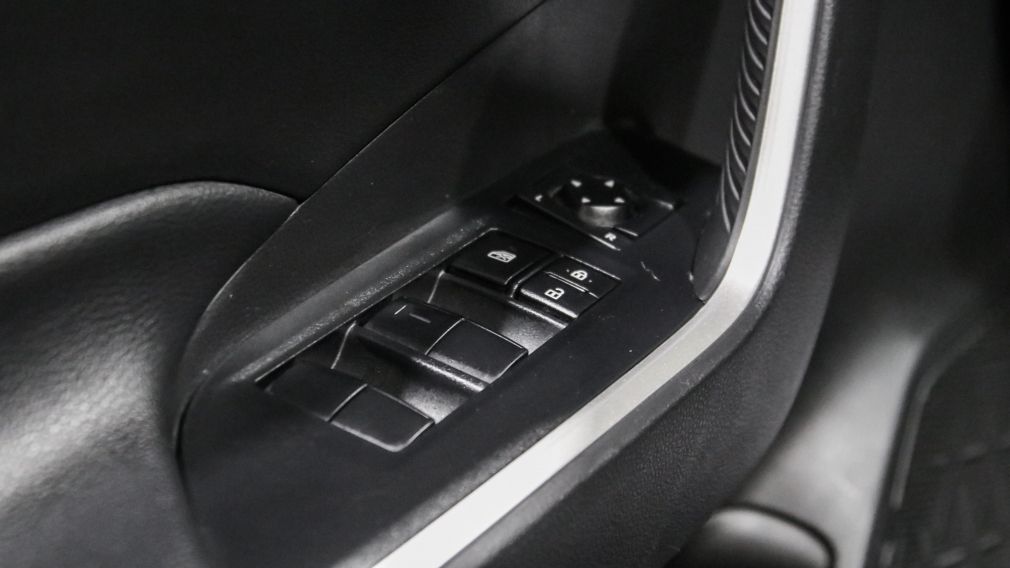 Toyota Rav 4 Hybrid LE 2022 d&rsquo;occasion à vendre - 11