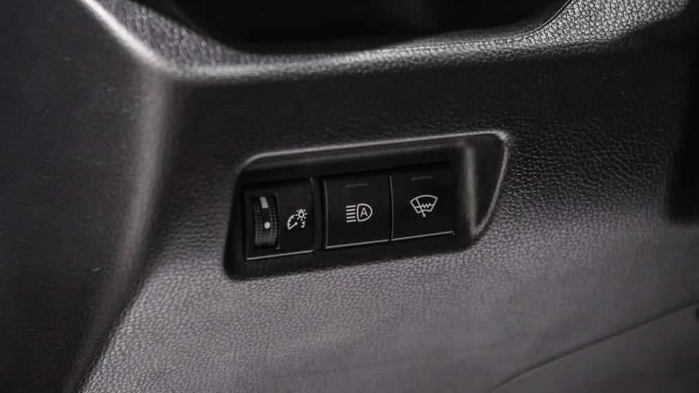 Toyota Rav 4 Hybrid LE 2022 d&rsquo;occasion à vendre - 12