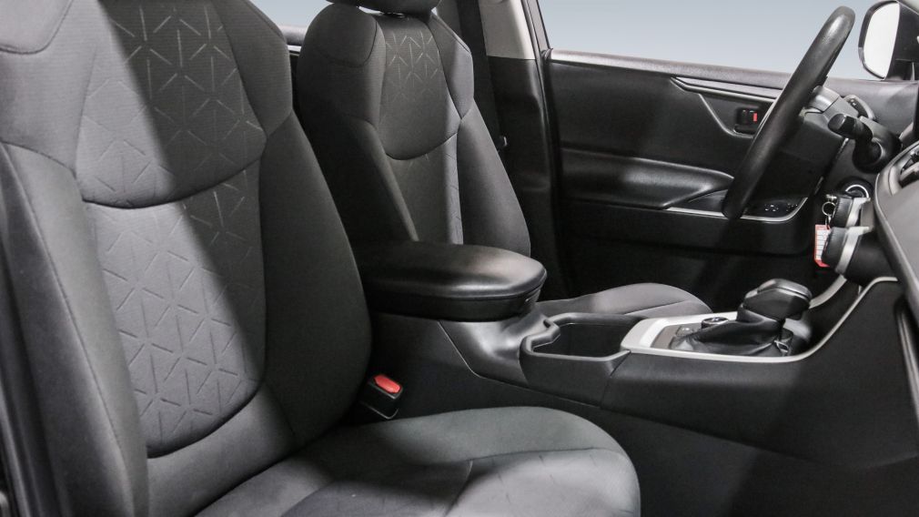 Toyota Rav 4 Hybrid LE 2022 d&rsquo;occasion à vendre - 24