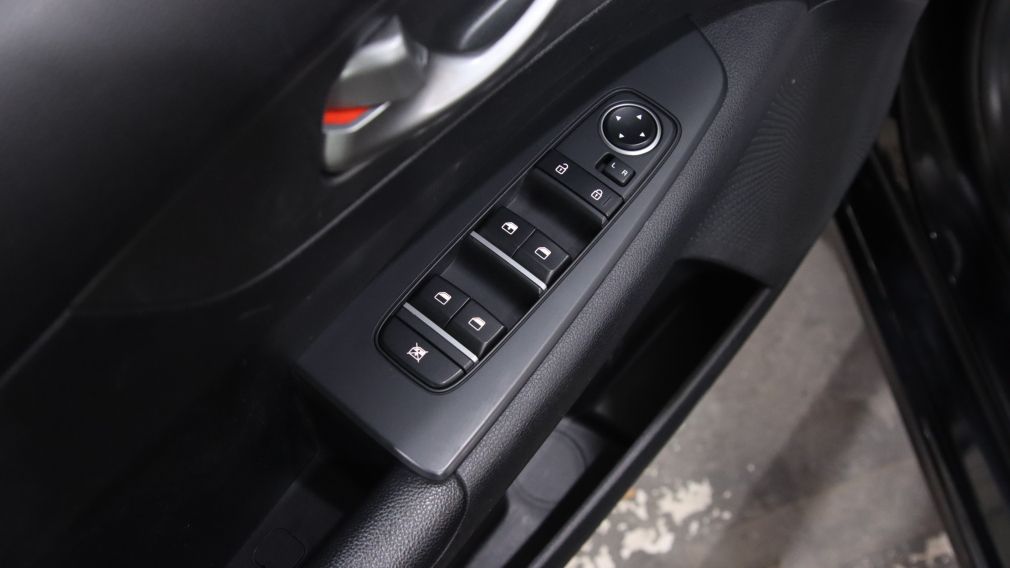Kia Forte LX 2019 d&rsquo;occasion à vendre - 15