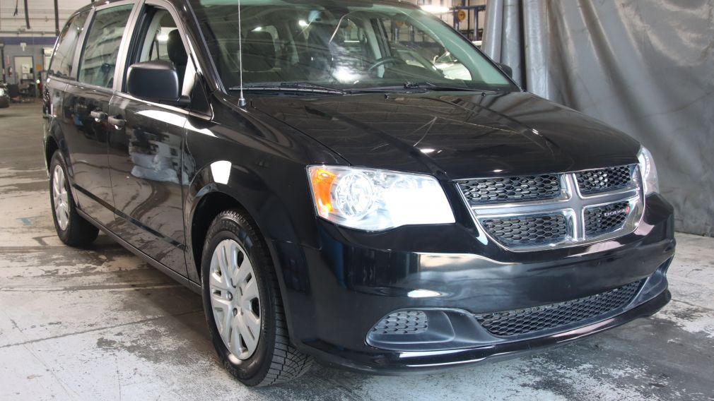 Dodge GR Caravan Canada Value Package 2019 d&rsquo;occasion à vendre - 1