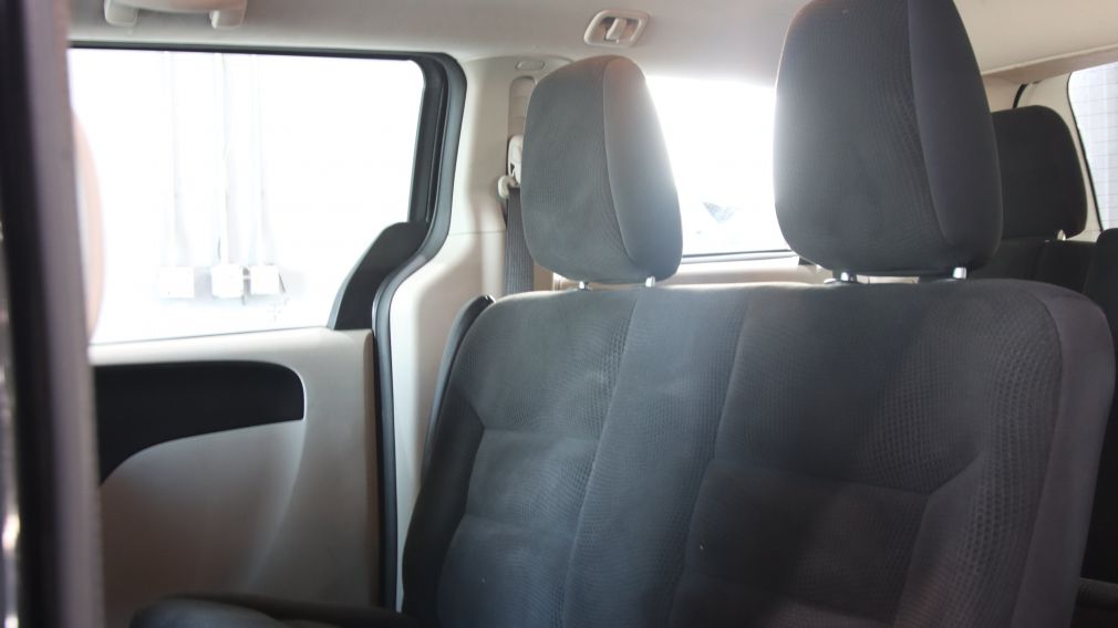 Dodge GR Caravan Canada Value Package 2019 d&rsquo;occasion à vendre - 16