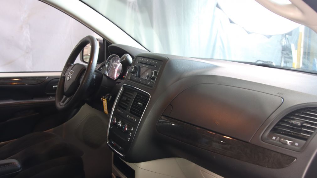 Dodge GR Caravan Canada Value Package 2019 d&rsquo;occasion à vendre - 22