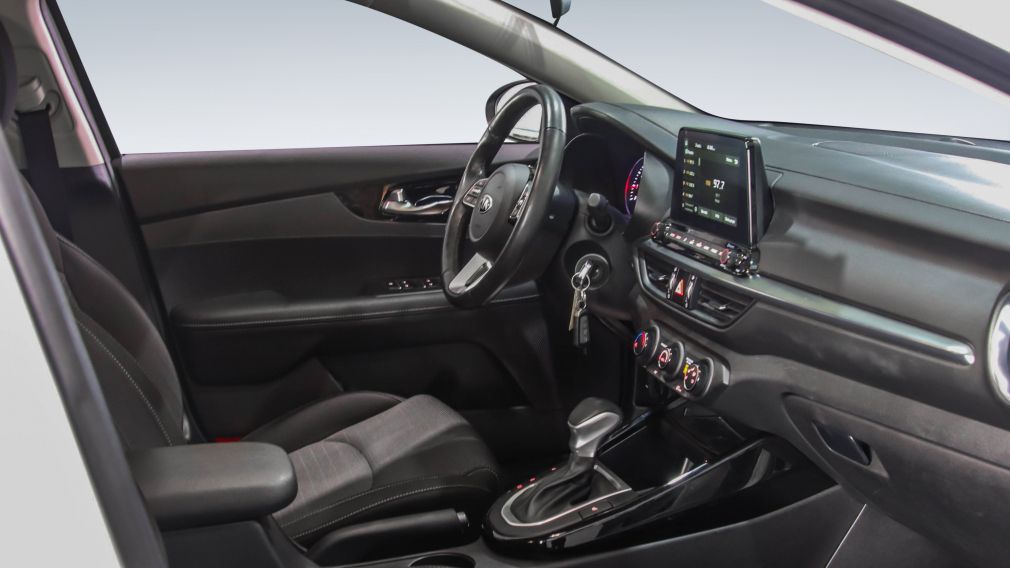 Kia Forte EX 2021 d&rsquo;occasion à vendre - 24